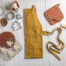Hy-Vee Seasons Stonewash Apron in Honey Mustard