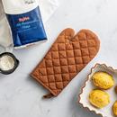 Hy-Vee Seasons Stonewash Oven Mitt in Amber Orange