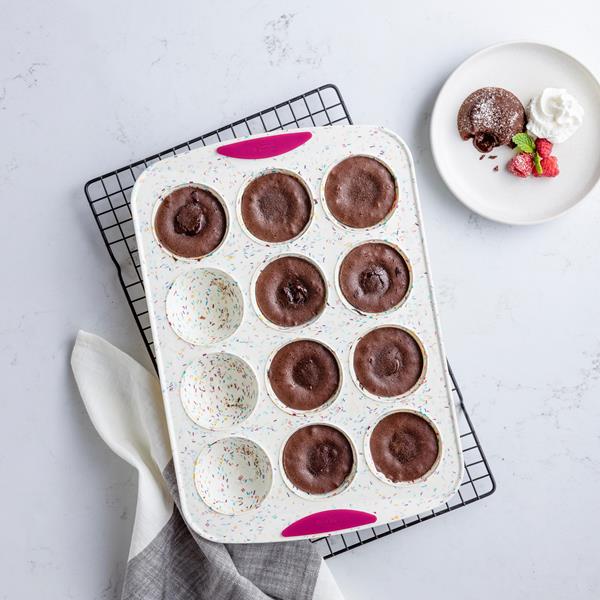 Baking Cups Confetti Trudeau Trudeau Structure Silicone™ Confetti